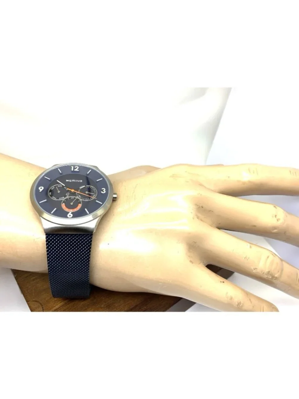 Bering Men's Watch 33441-307 Quartz Blue Dial Day Date Stainless Steel 41mm